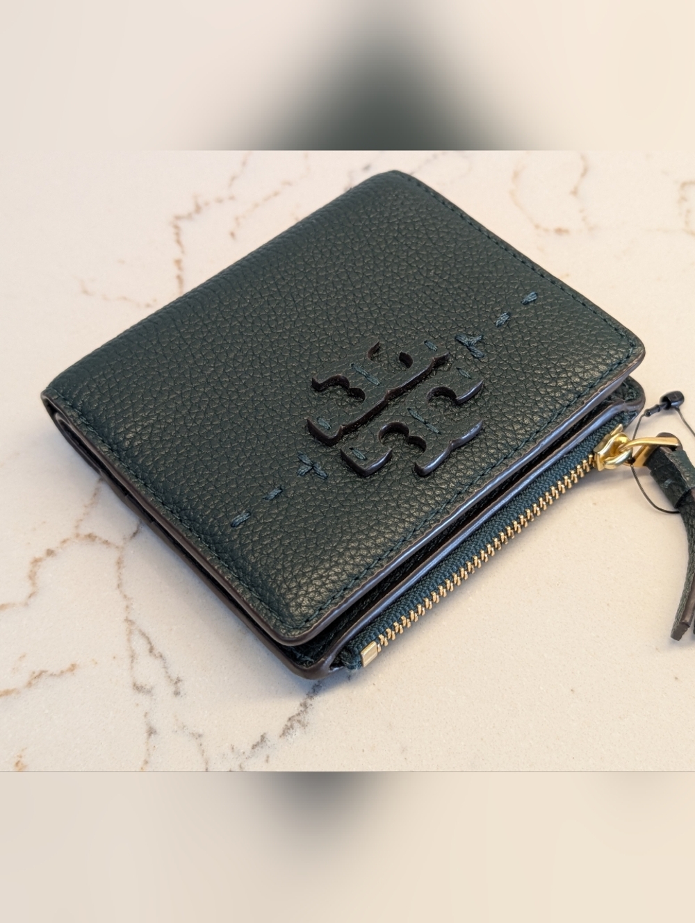 Tory Burch Pebbled Leather Card Zip Wallet - EUC - Green 4x3.75 Inches - Picture 10 of 16